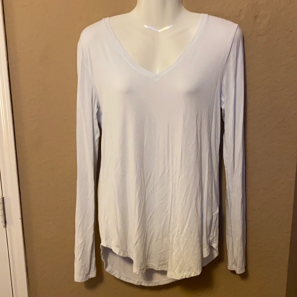 🎈White long sleeve shirt